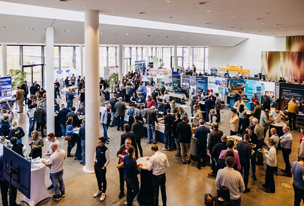 Fachausstellung im Foyer des Congress Center Würzburg